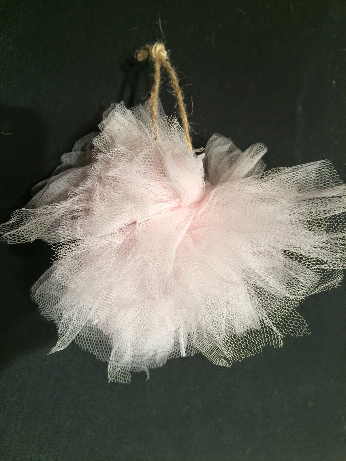 tulle-ornament